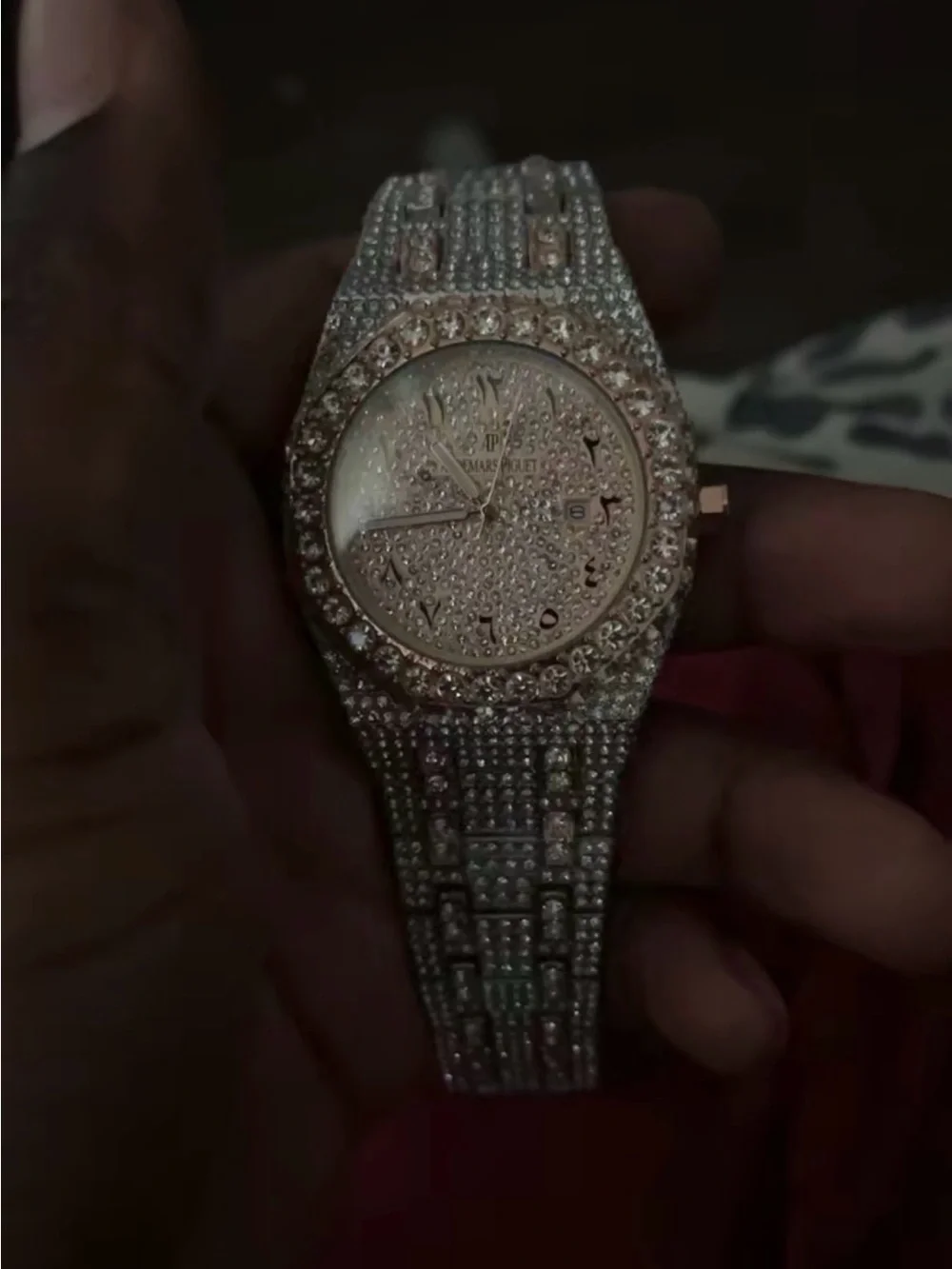 Wristwatch (Bracelet-like)